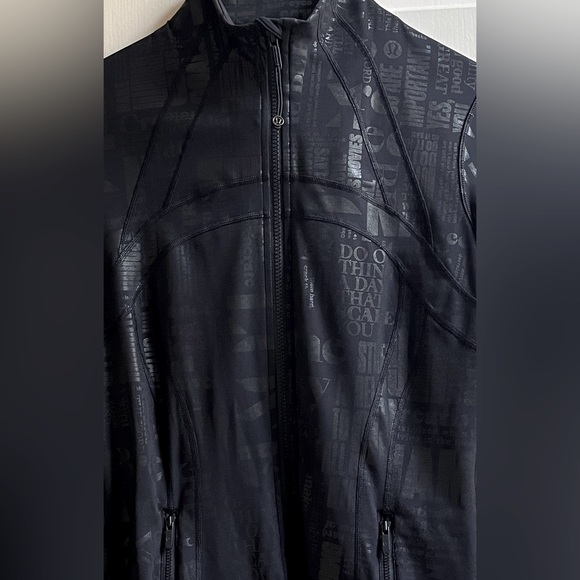 🍒LULULEMON *SPARK FOIL MANIFESTO sz 10 DEFINE Jacket LTD EDITION BLACK LUXTREME - Picture 2 of 10